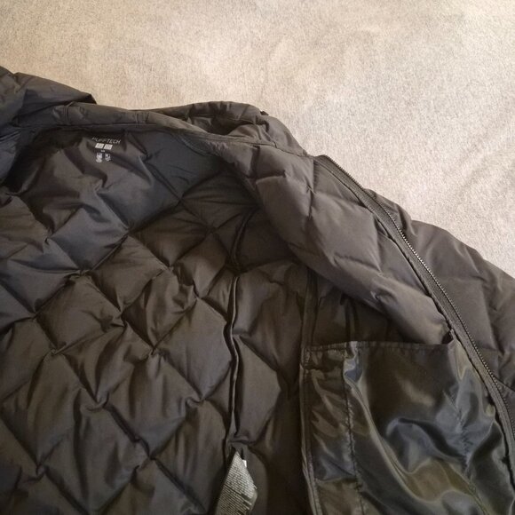 UNIQLO PUFFTECH JACKET | Size SMALL | BLACK - Picture 3 of 5